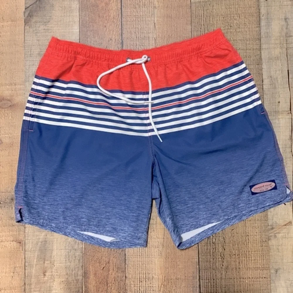 Vineyard Vines Lot of 2 Mens Size Large Swim Trunks Shorts Lined Striped